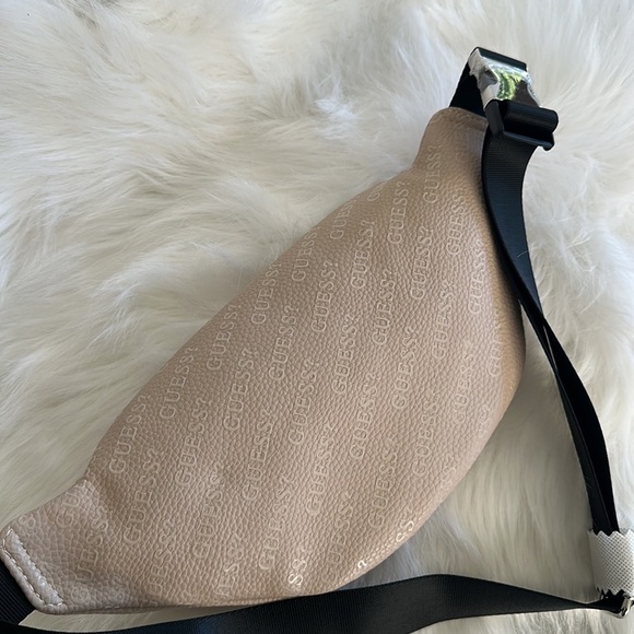 New GUESS Ezra Logo Fanny Pack - Picture 7 of 8